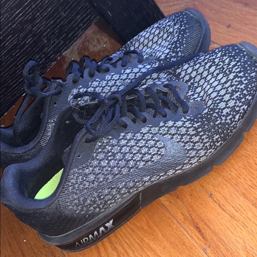 Nike Air Max Sequent 2